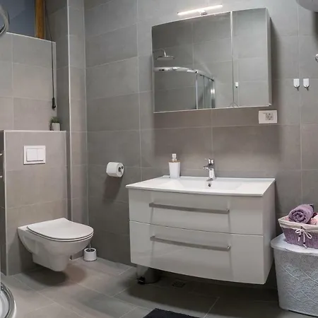 Apartment 4 You *